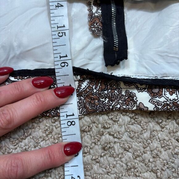 Ladies‎ Vintage Sleeveless Paisley Print Blouse Size Smal - Picture 14 of 14